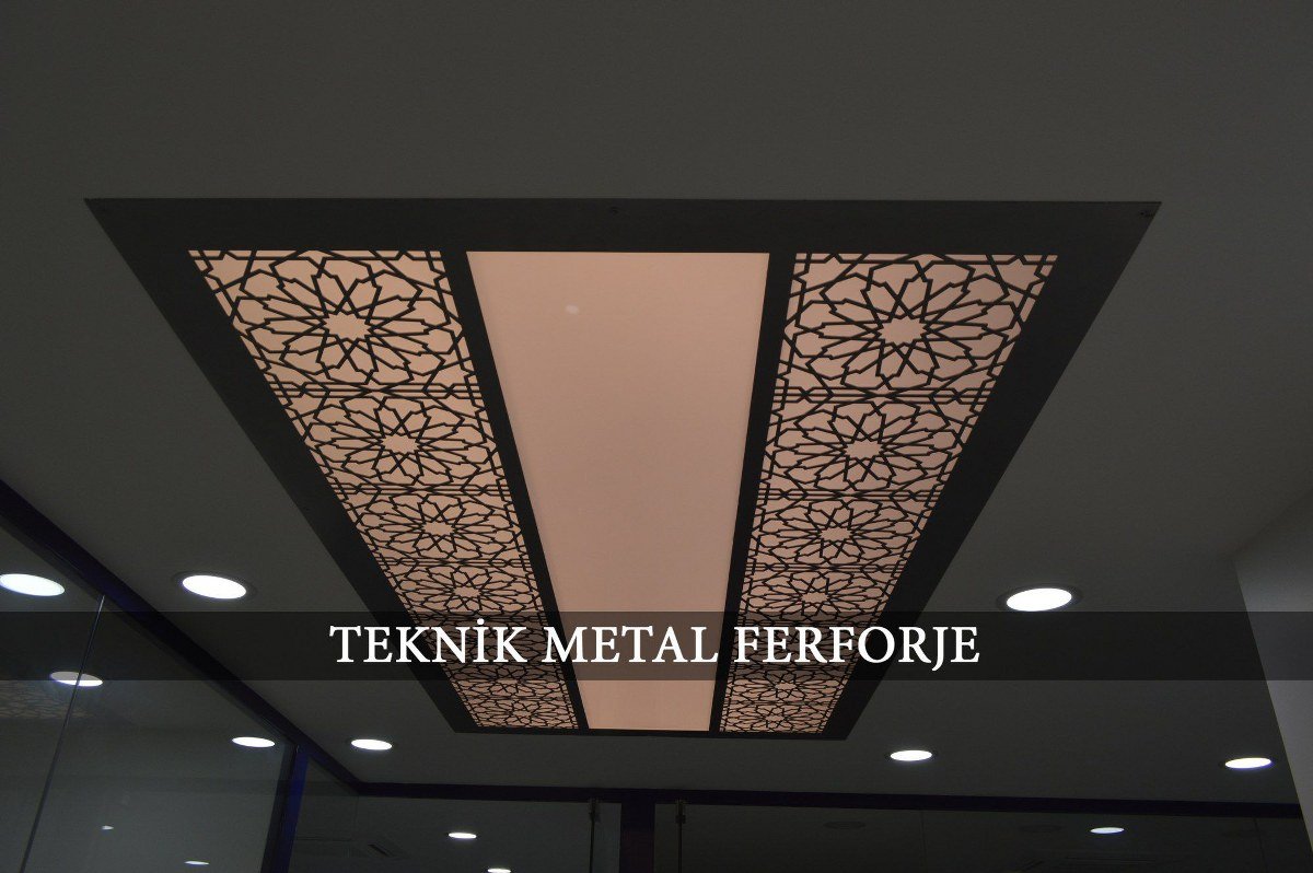 LAZER KESİM FLORESANLI APLİK